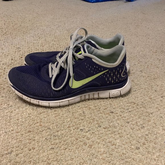 dark purple running shoes